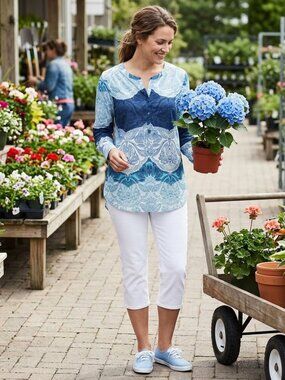 Lands' End Womens Shirt 2 Blue/White Floral pattern Long Sleeve 100% Cotton